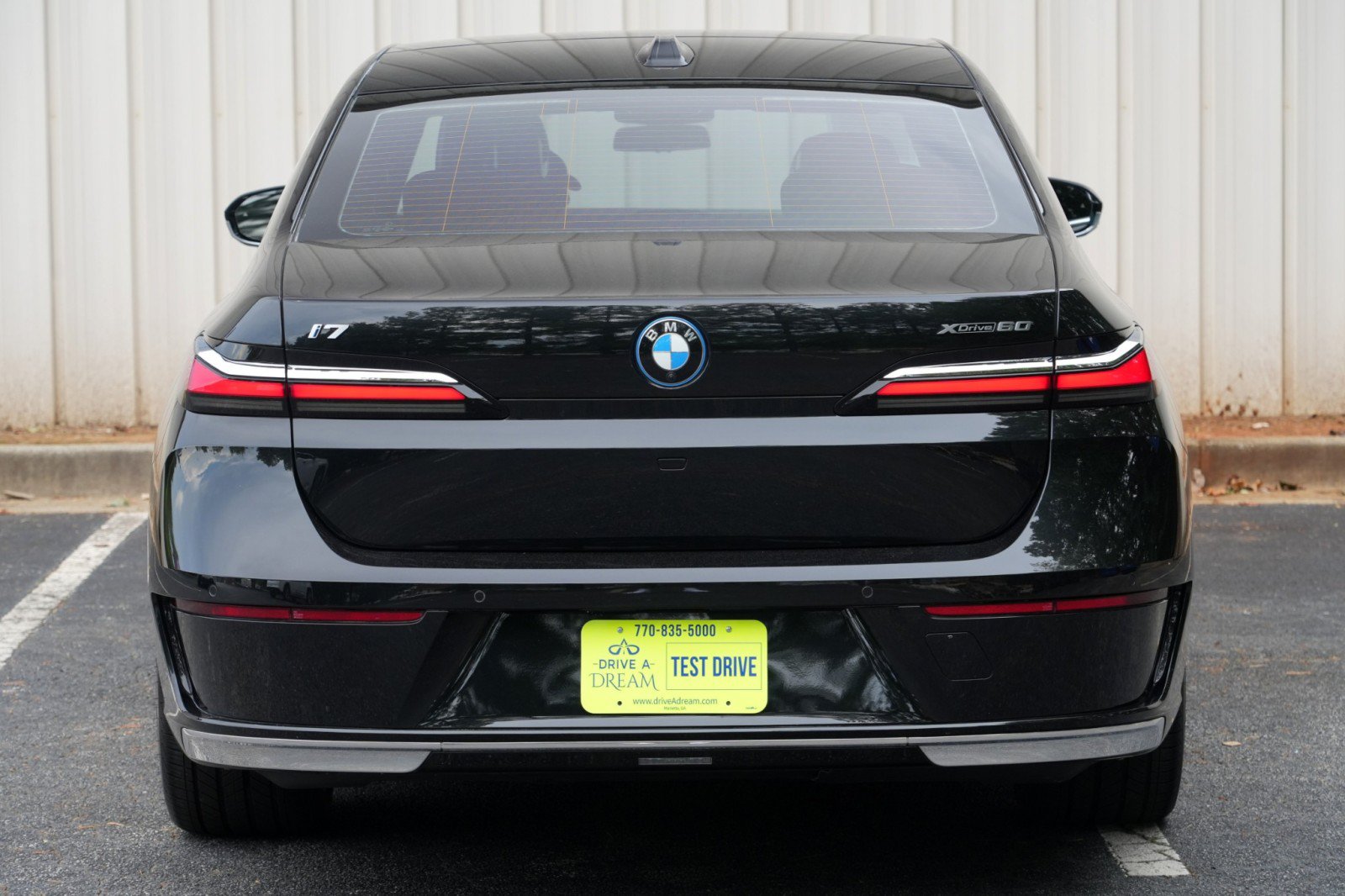 Used 2023 BMW i7 xDrive60 AWD/4WD image 59