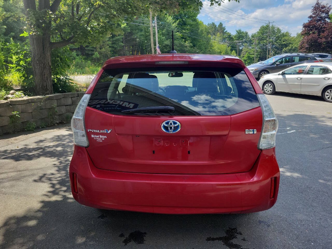 Used 2013 Toyota Prius V Five FWD image 4