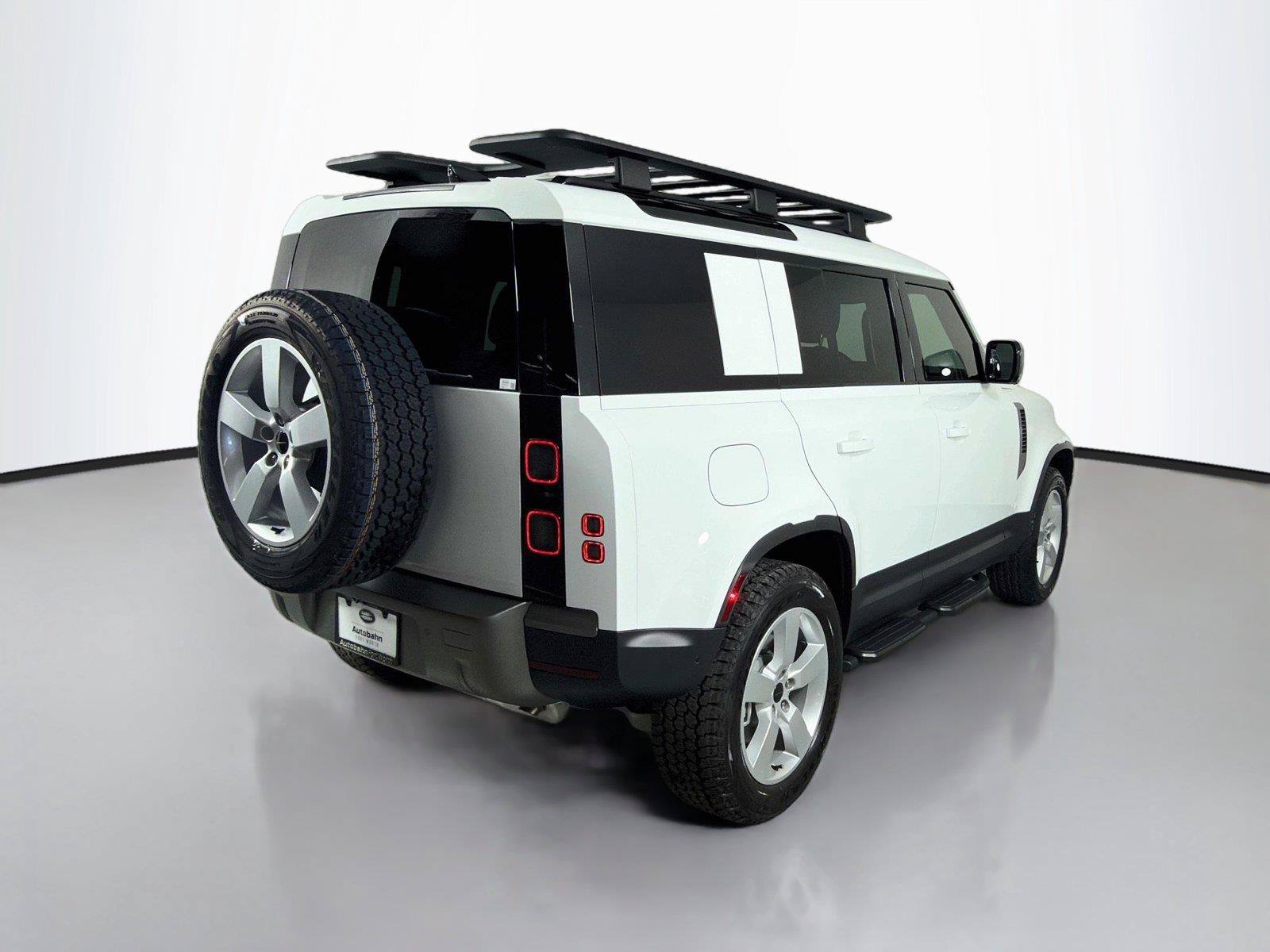 New 2026 Land Rover Defender 110 S AWD/4WD image 5