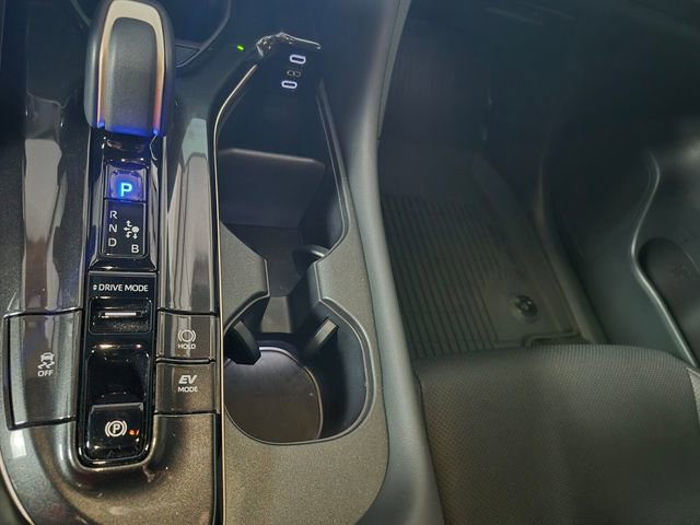 Certified 2024 Toyota Crown Limited image 27