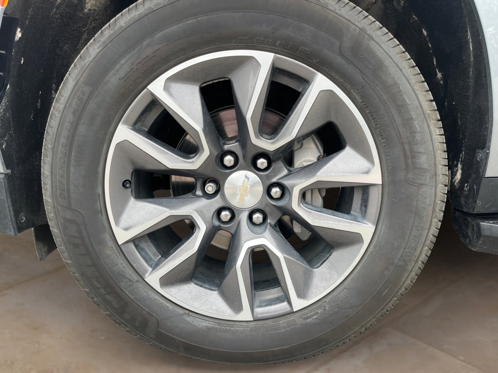 Used 2023 Chevrolet Suburban LT image 25