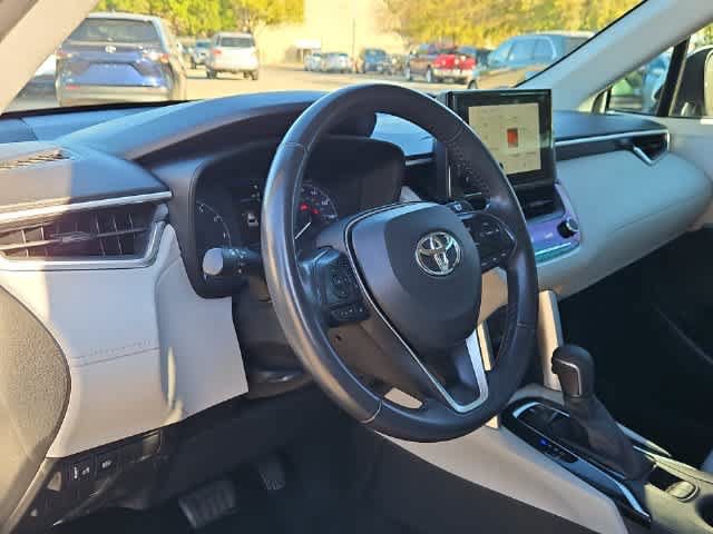 Used 2023 Toyota Corolla Cross LE AWD/4WD image 10
