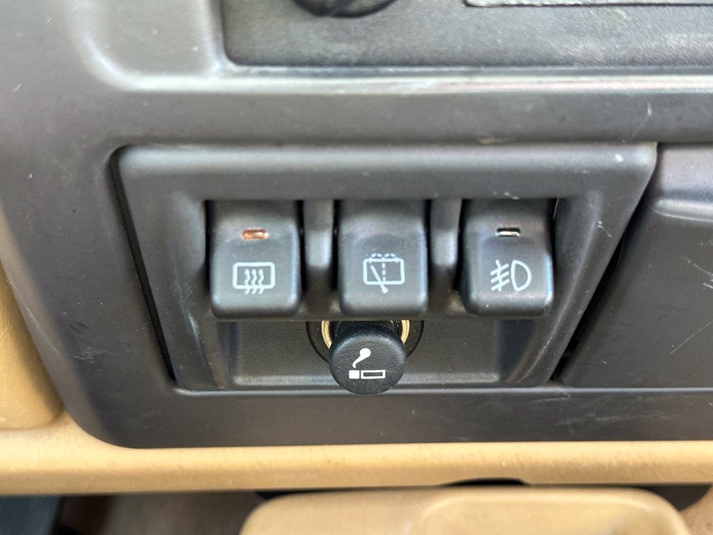 Used 1998 Jeep Wrangler Sahara AWD/4WD image 26