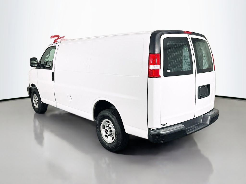 Used 2023 GMC Savana 2500 w/ Driver Convenience Package RWD image 5
