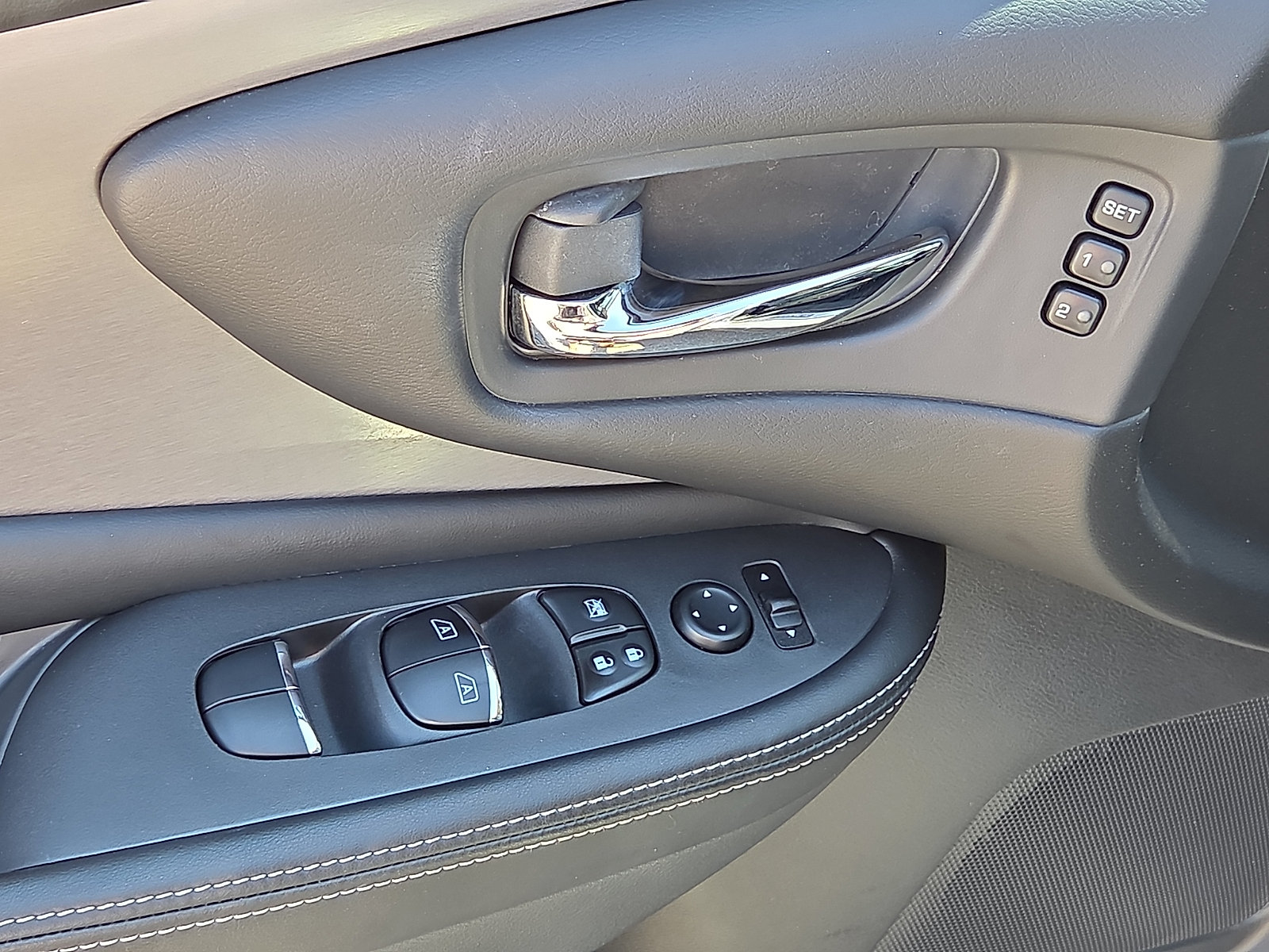 Used 2024 Nissan Murano SL w/ Cargo Package FWD image 13