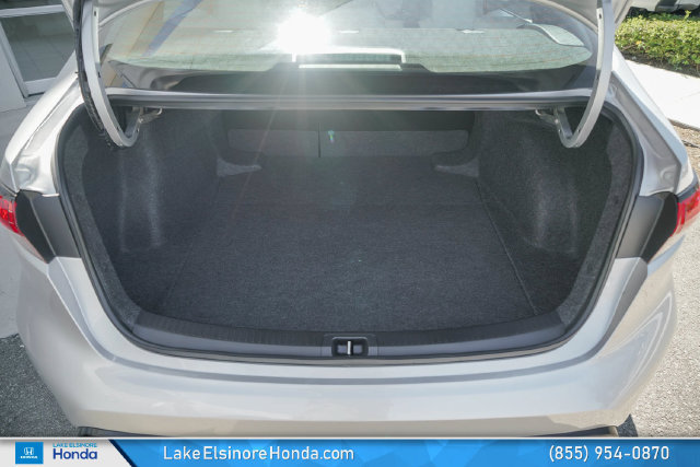 Used 2026 Toyota Corolla SE FWD image 28