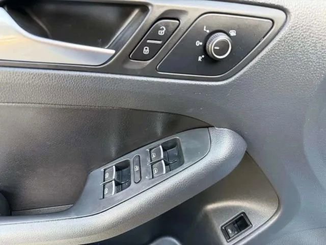 Used 2016 Volkswagen Jetta GLI SEL FWD image 46