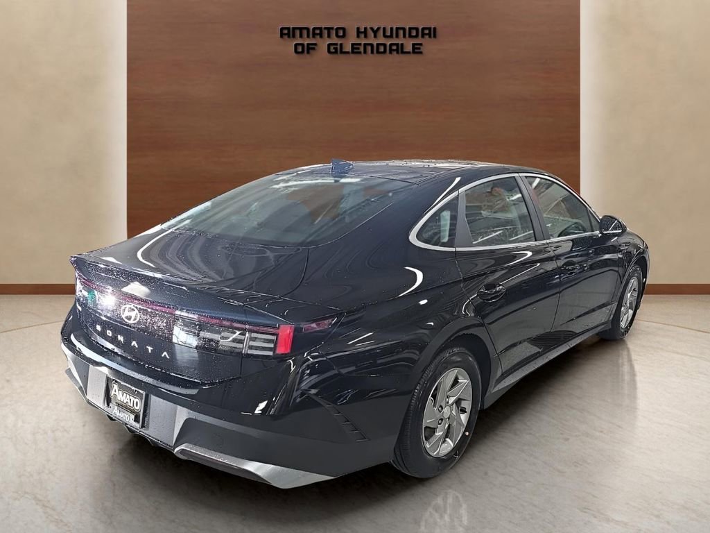 New 2026 Hyundai Sonata SE FWD image 9