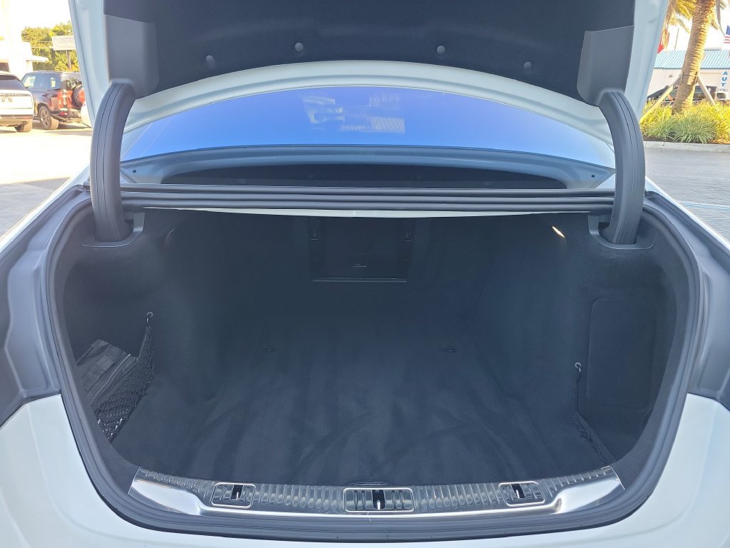 Used 2027 Mercedes-Benz S 580 4MATIC Sedan image 11