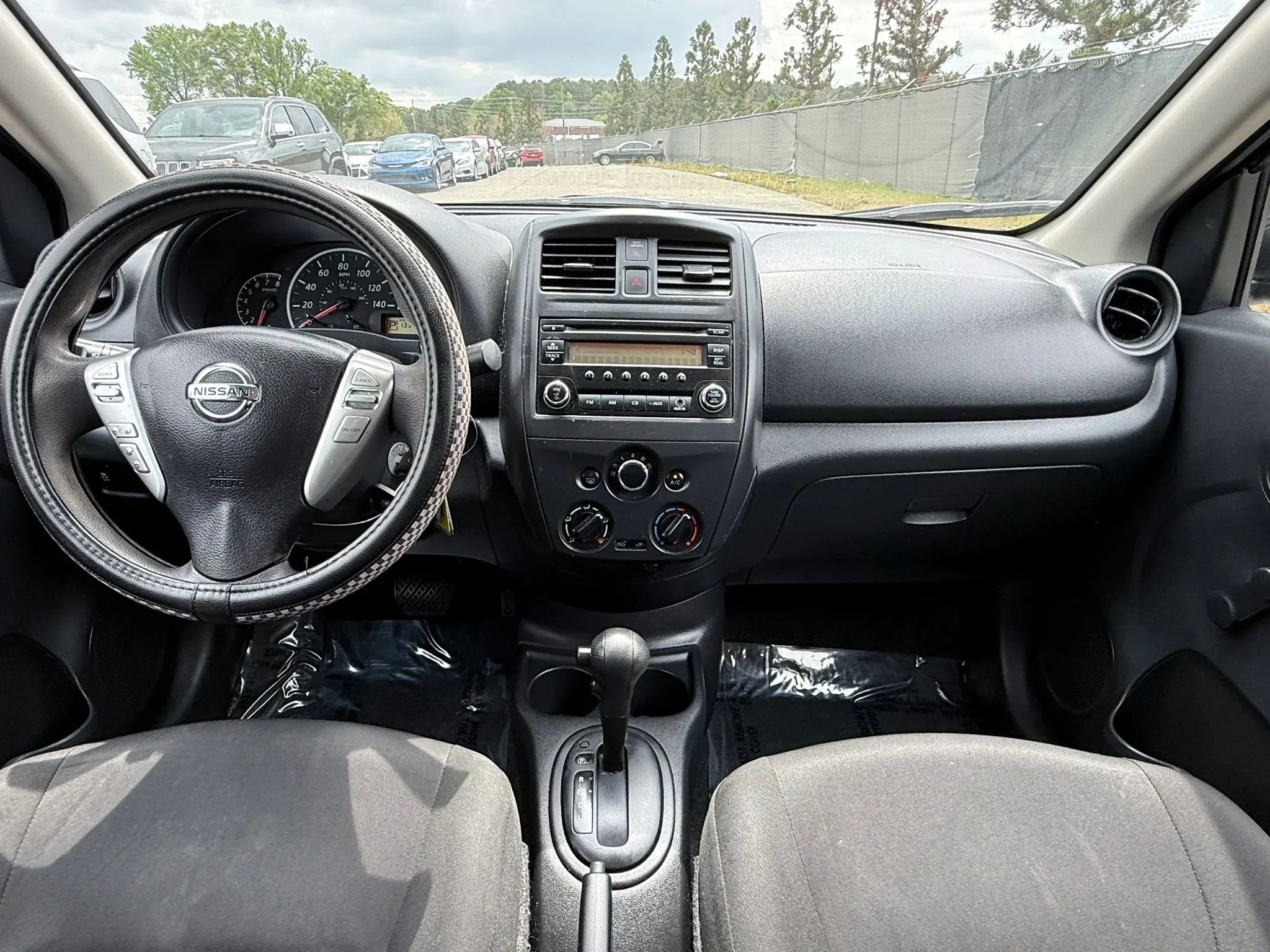 Used 2016 Nissan Versa S Plus FWD image 3