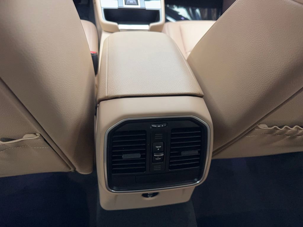 Used 2025 Porsche Macan Turbo image 67