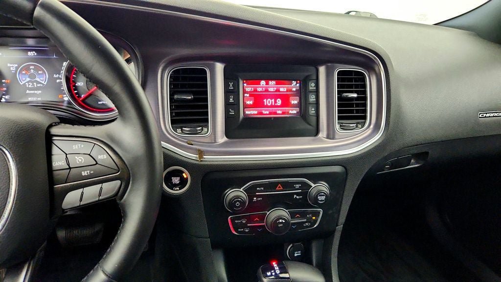 Used 2017 Dodge Charger SE w/ Popular Equipment Group RWD image 17