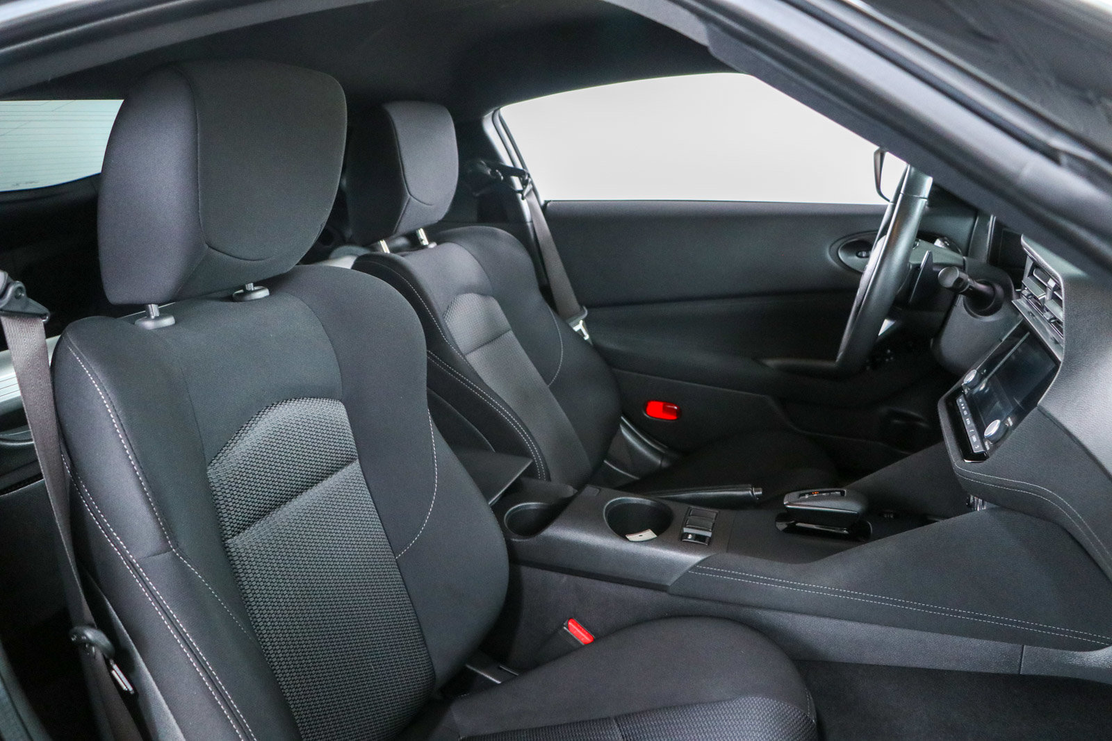 Used 2025 Nissan Z Sport w/ Floor Mat Package RWD image 25