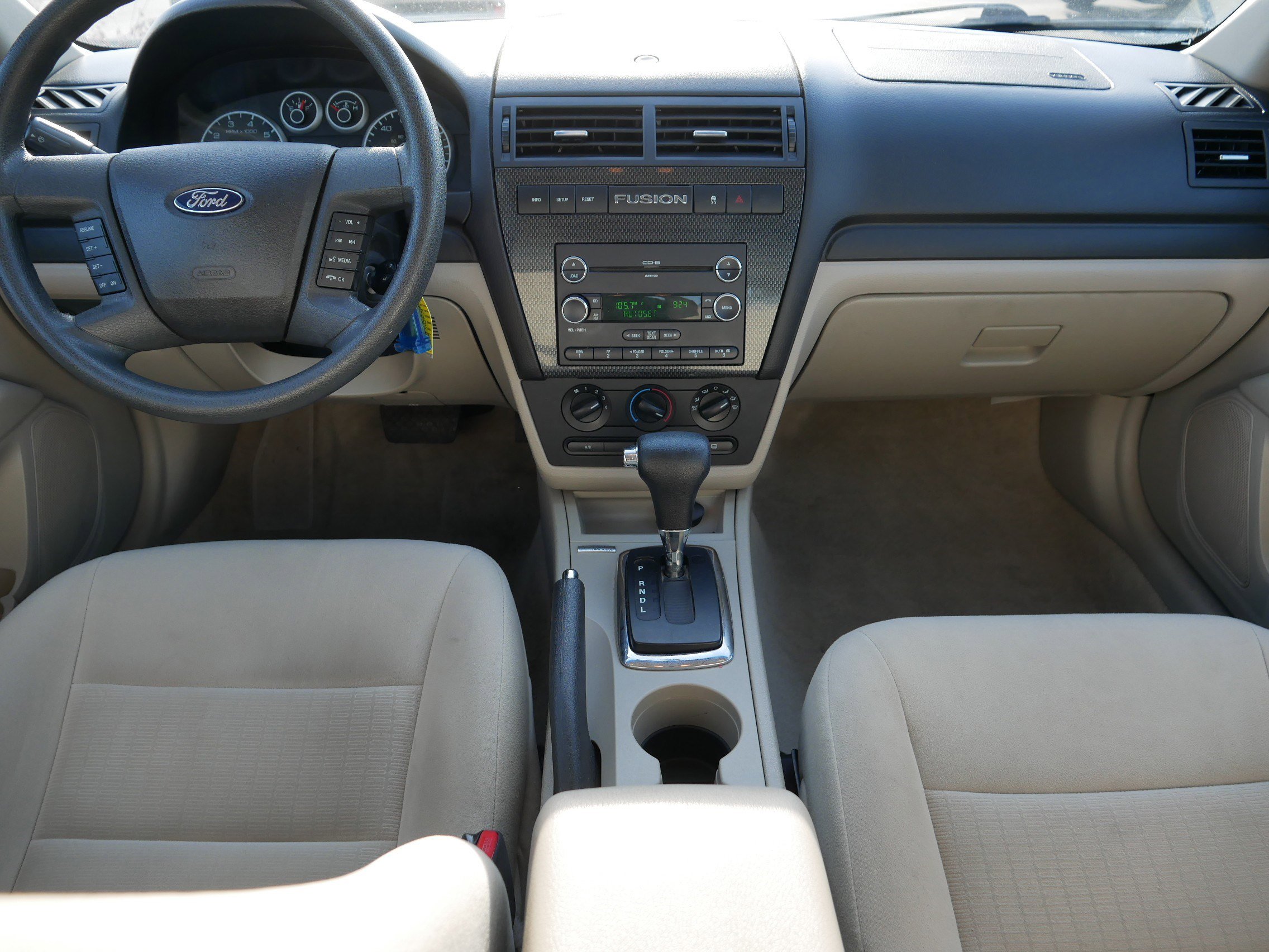Used 2009 Ford Fusion SE FWD image 10