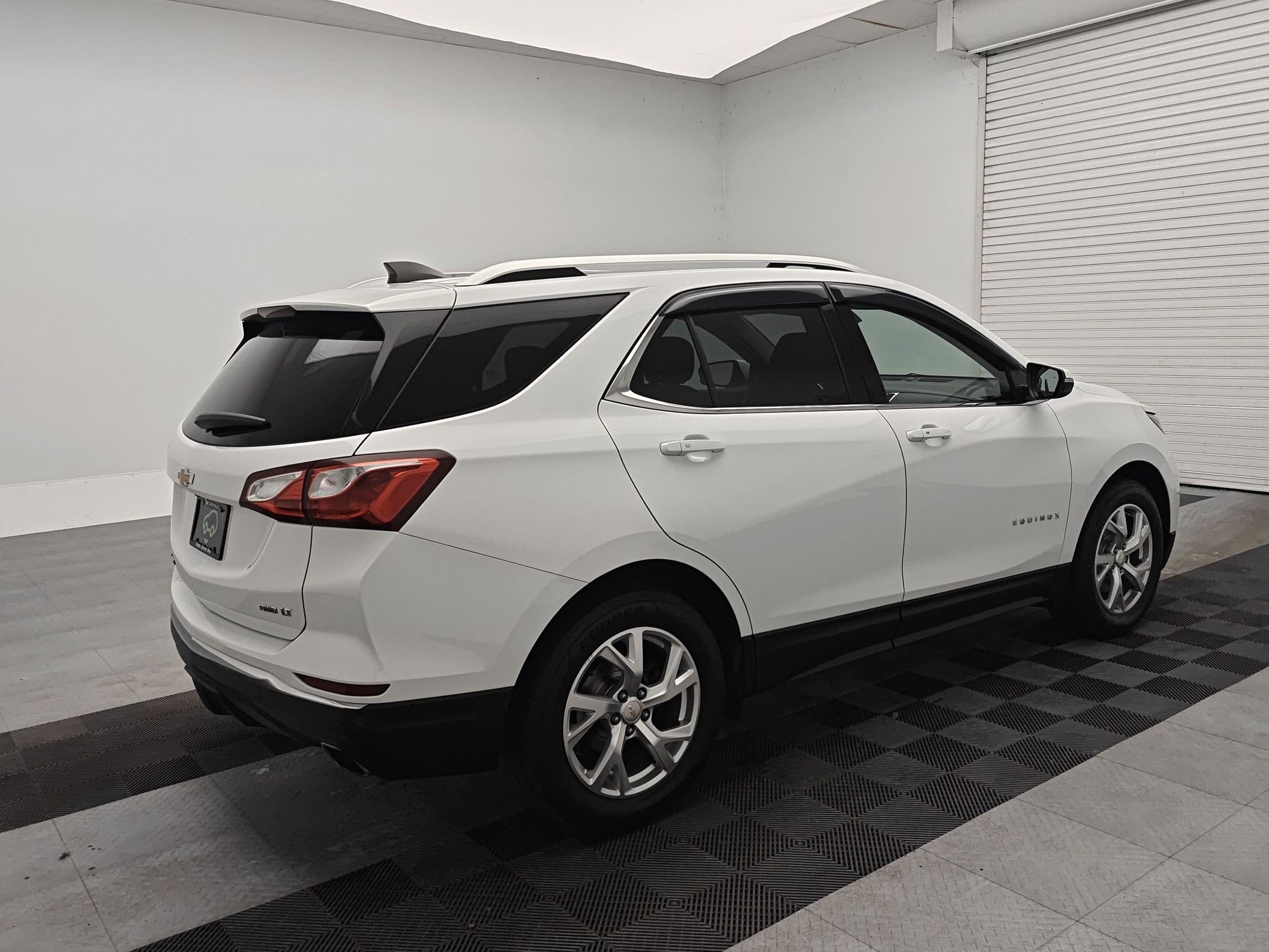 Certified 2019 Chevrolet Equinox LT w/ Sun & Navigation Package AWD/4WD image 9
