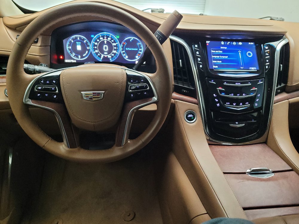 Used 2015 Cadillac Escalade Platinum RWD image 22