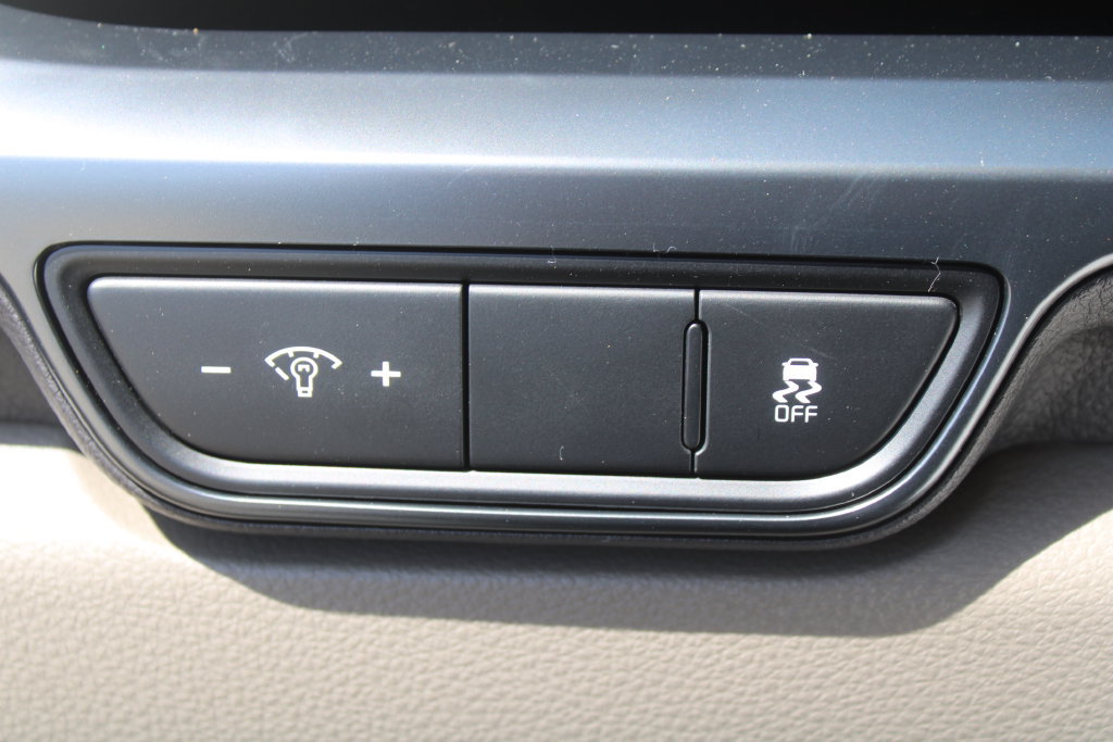 New 2027 Kia Carnival LX FWD image 29