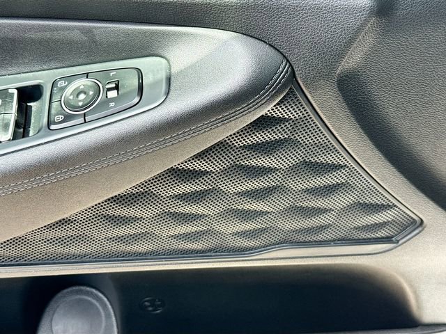 Used 2023 Hyundai Santa Fe SEL w/ Winter Weather Package image 18