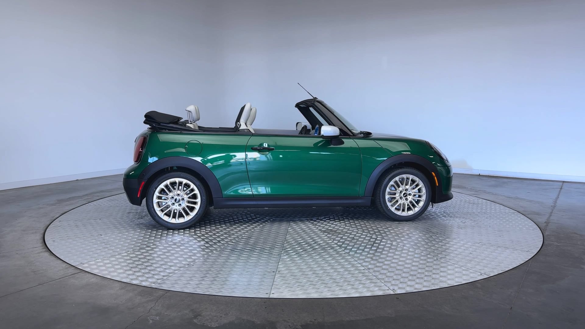 New 2026 MINI Cooper S FWD image 9