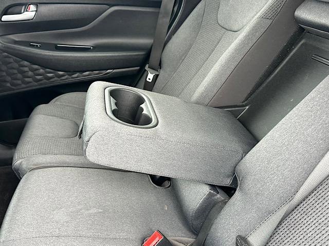 Used 2019 Hyundai Santa Fe SE image 19