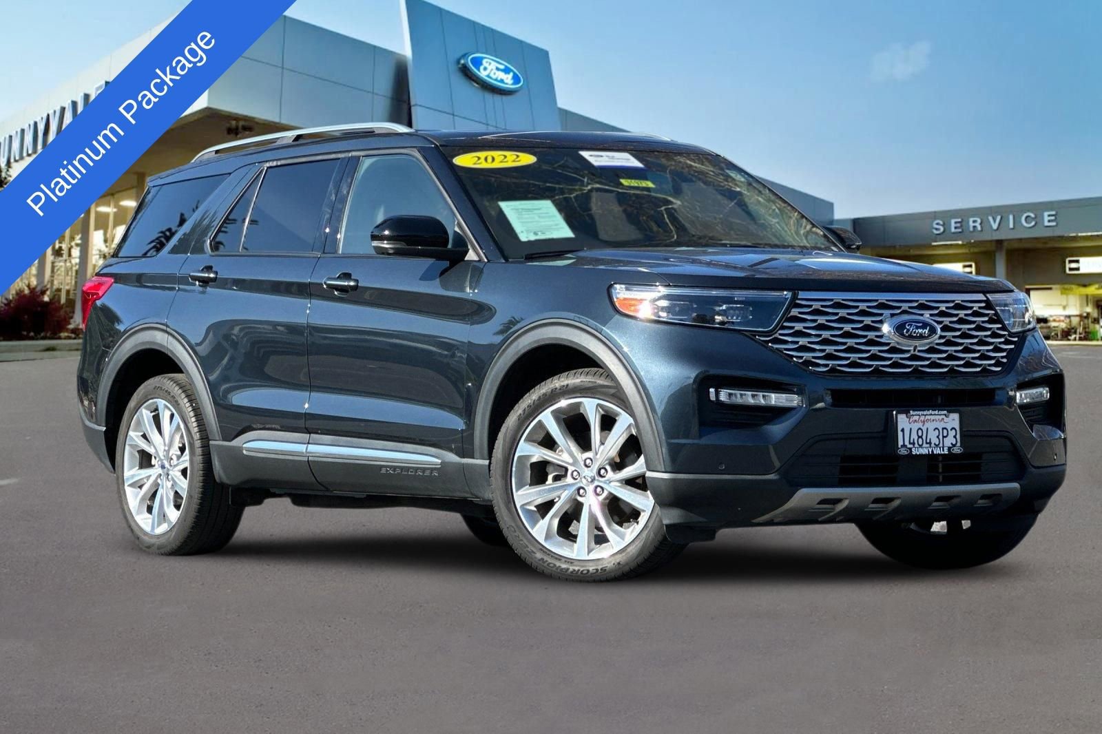 Certified 2022 Ford Explorer Platinum w/ Equipment Group 601A image 2