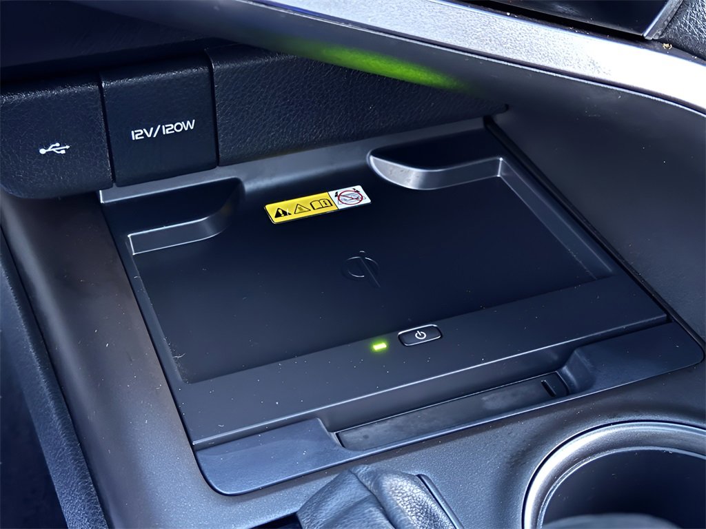 Used 2022 Toyota Camry XSE image 17