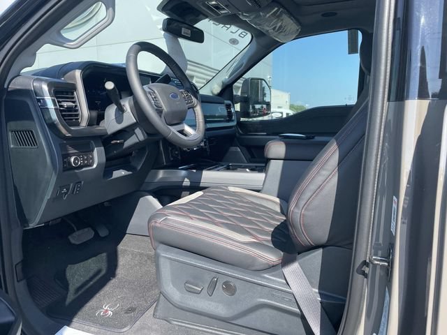 New 2026 Ford F250 Lariat w/ Black Appearance Package AWD/4WD image 8