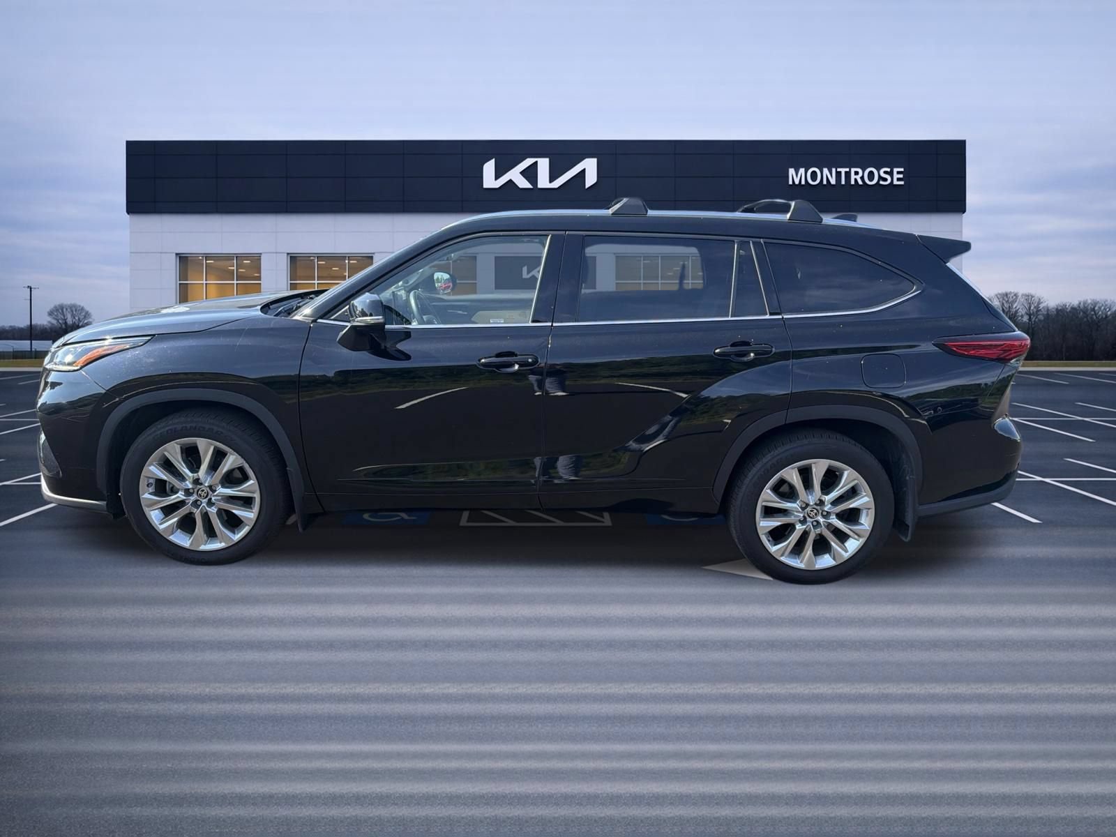 Used 2020 Toyota Highlander Limited AWD/4WD image 8