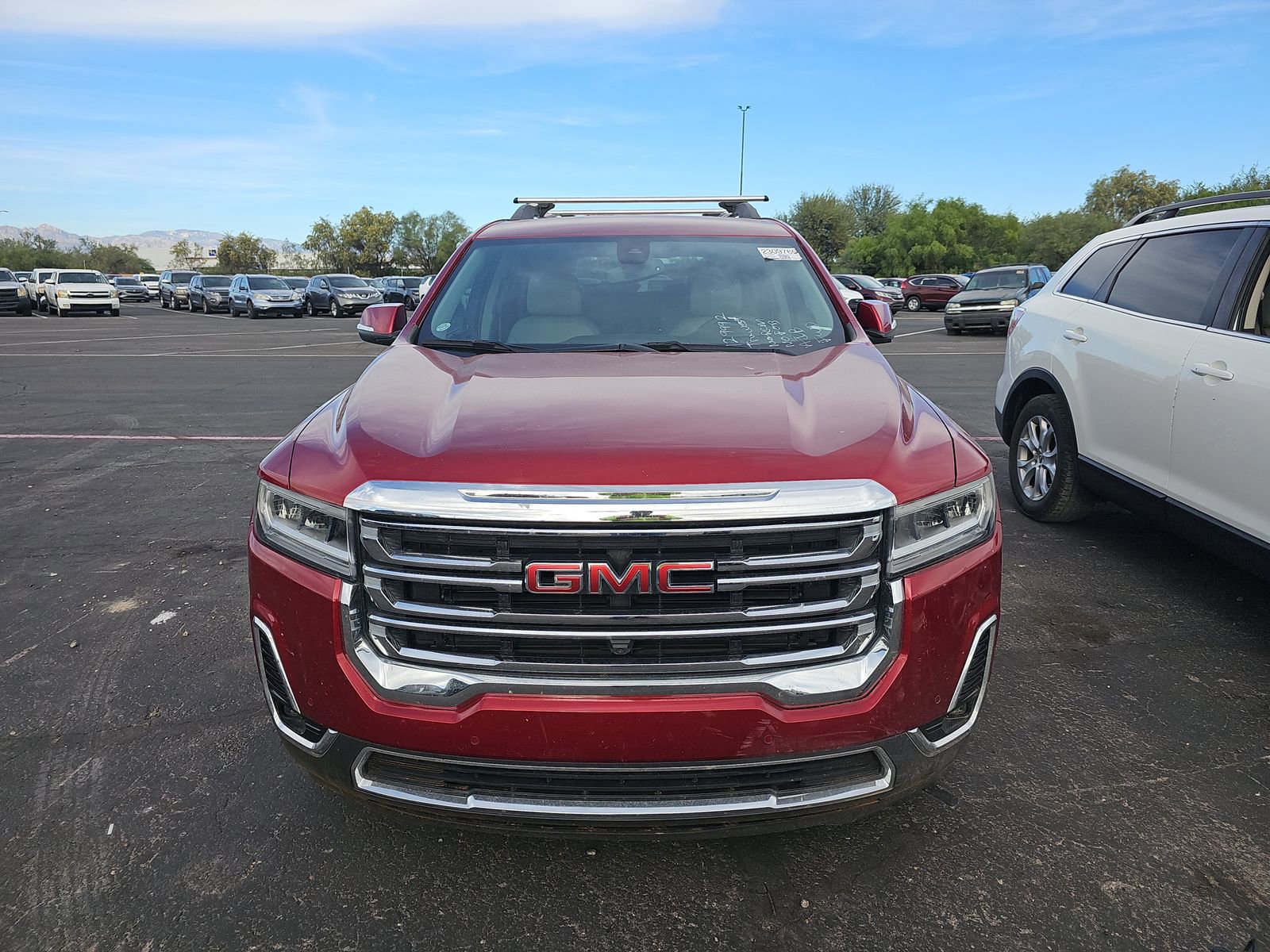 Used 2023 GMC Acadia SLT w/ Technology Package image 2