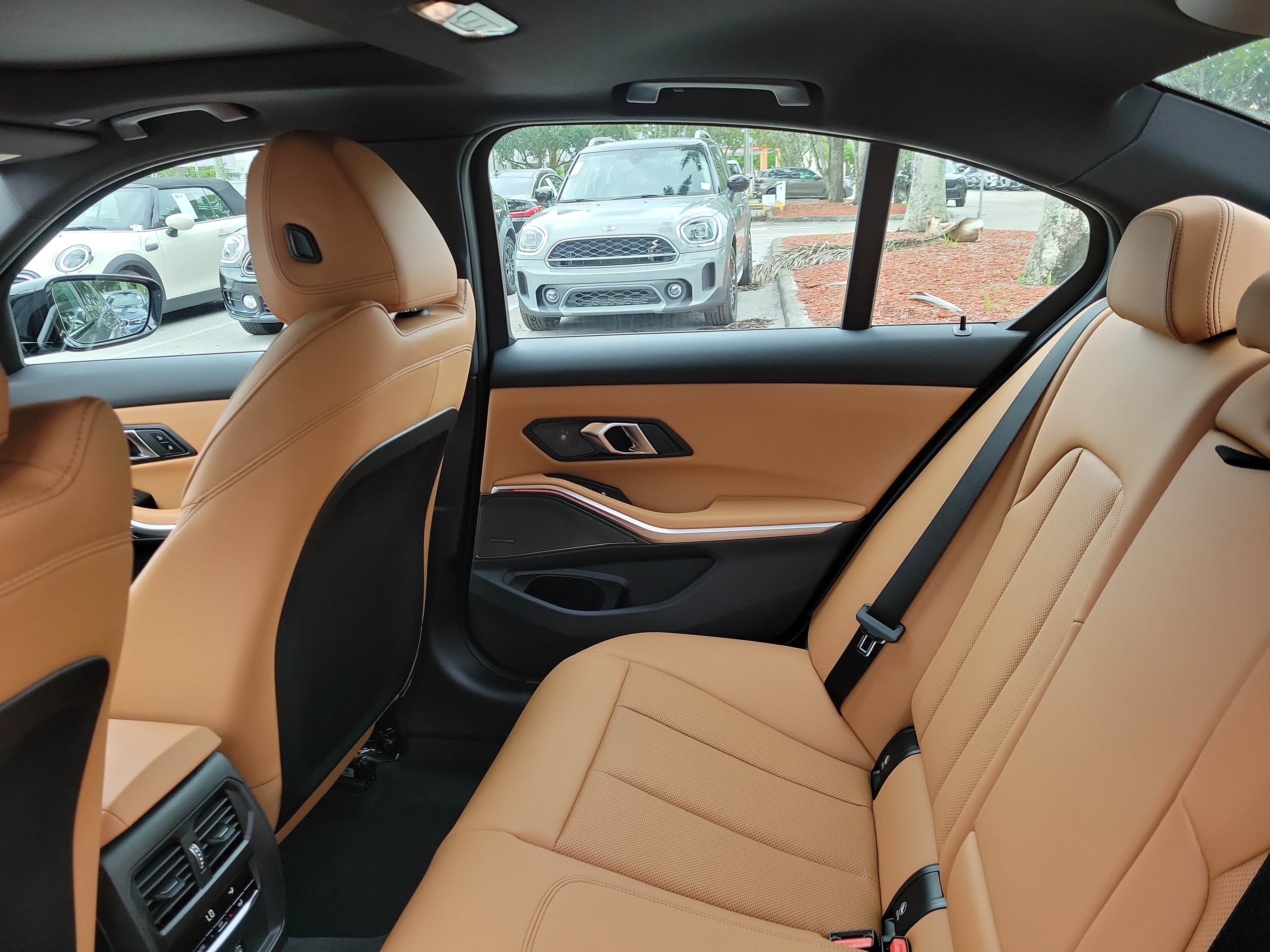 New 2026 BMW 330i Sedan w/ M Sport Package RWD image 8