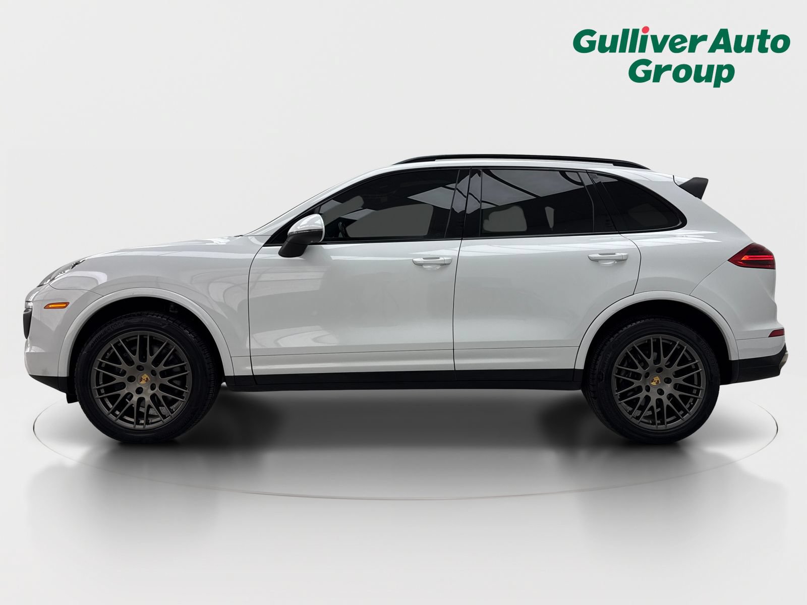 Used 2018 Porsche Cayenne Platinum Edition AWD/4WD image 3