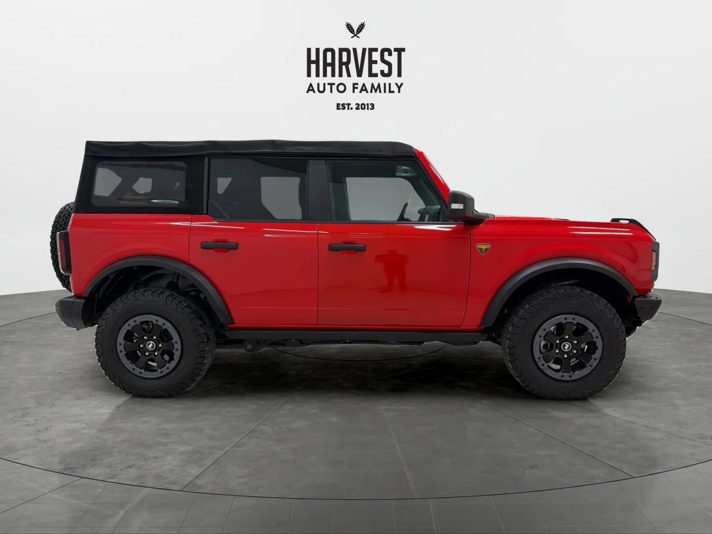 Used 2022 Ford Bronco Badlands image 8