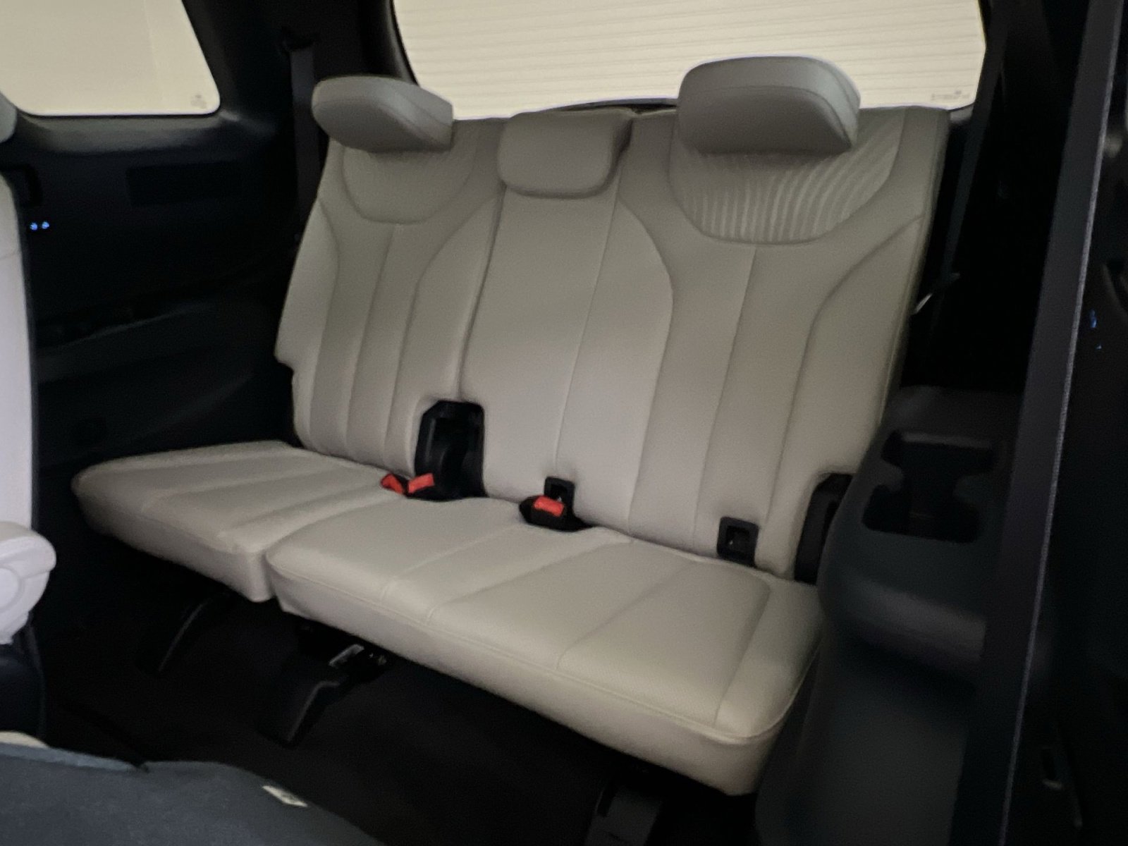 Used 2024 Hyundai Palisade Calligraphy AWD/4WD image 24