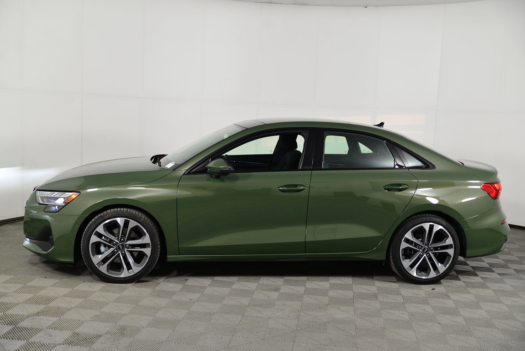 Certified 2025 Audi A3 2.0T Premium image 2