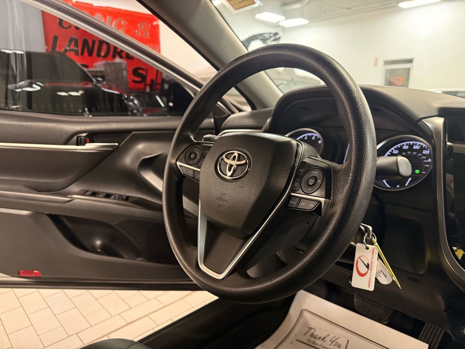Used 2022 Toyota Camry LE image 22