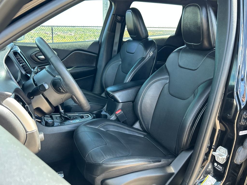 Used 2021 Jeep Cherokee Latitude Lux 80th Anniv w/ Quick Order Package 26U 80TH image 16