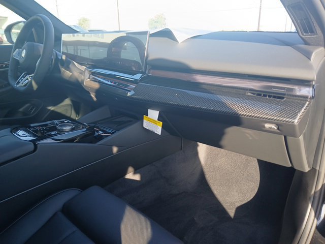 New 2027 BMW 550e xDrive AWD/4WD image 19