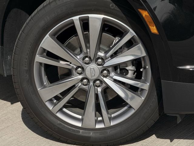 New 2025 Cadillac XT5 Premium Luxury FWD image 28