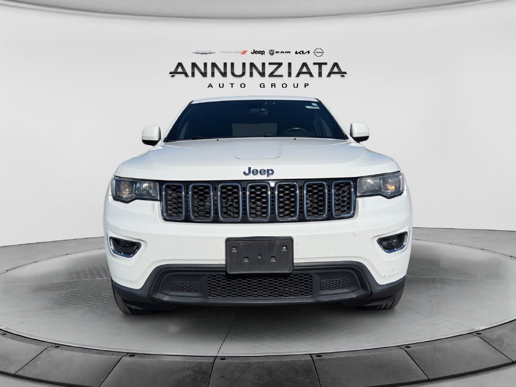 Used 2017 Jeep Grand Cherokee Laredo w/ Quick Order Package 23E AWD/4WD image 8