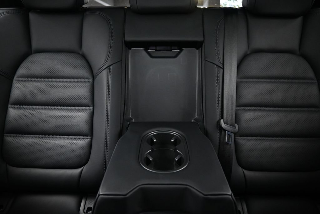 Used 2023 Porsche Macan S AWD/4WD image 20