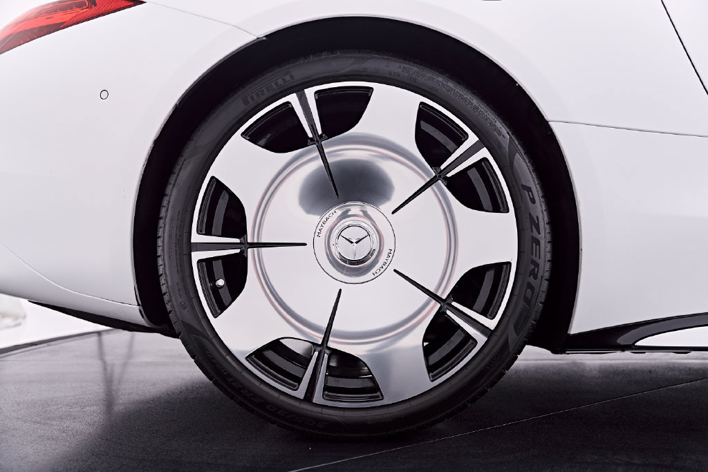 Used 2026 Mercedes-Benz Maybach SL 680 image 44
