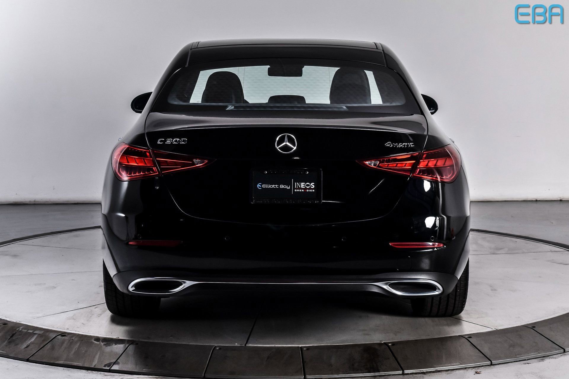 Used 2025 Mercedes-Benz C 300 4MATIC Sedan image 5