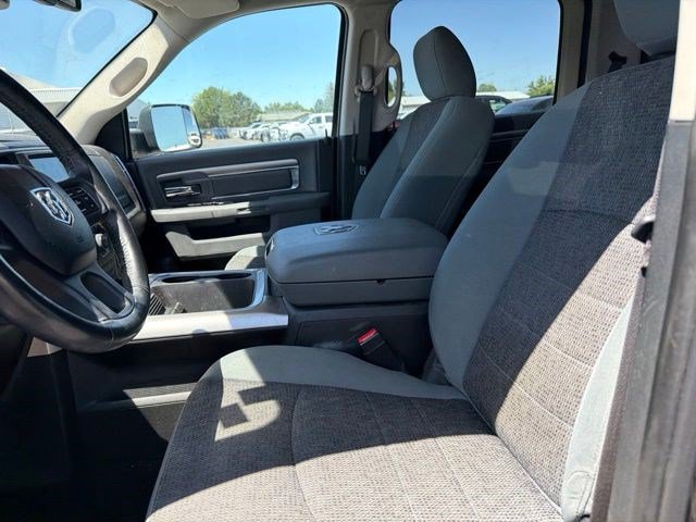 Used 2017 RAM 1500 Classic SLT w/ SLT Plus D←cor Group AWD/4WD image 12
