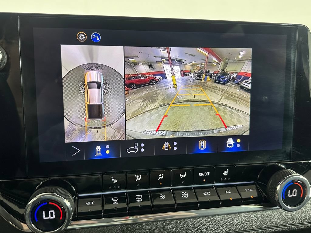 Used 2026 Chevrolet Colorado Trail Boss AWD/4WD image 18