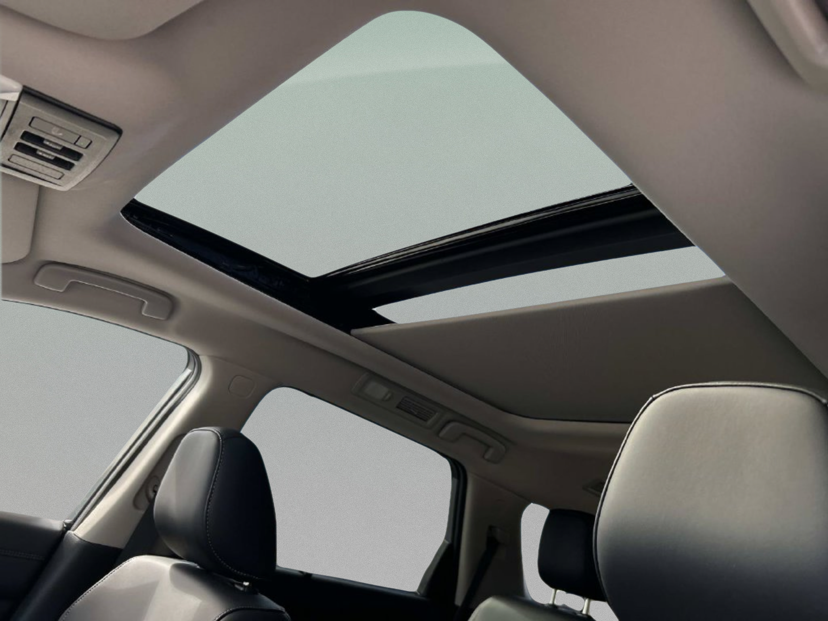 New 2026 Nissan Pathfinder Platinum FWD image 24