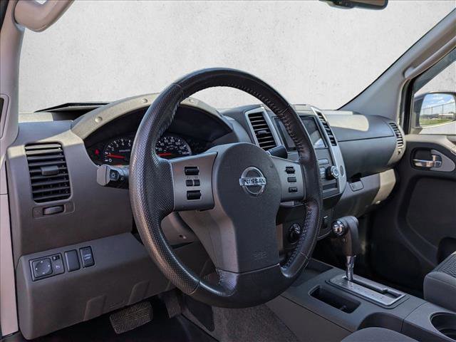 Used 2011 Nissan Frontier SV w/ SV Premium Utility Pkg image 6