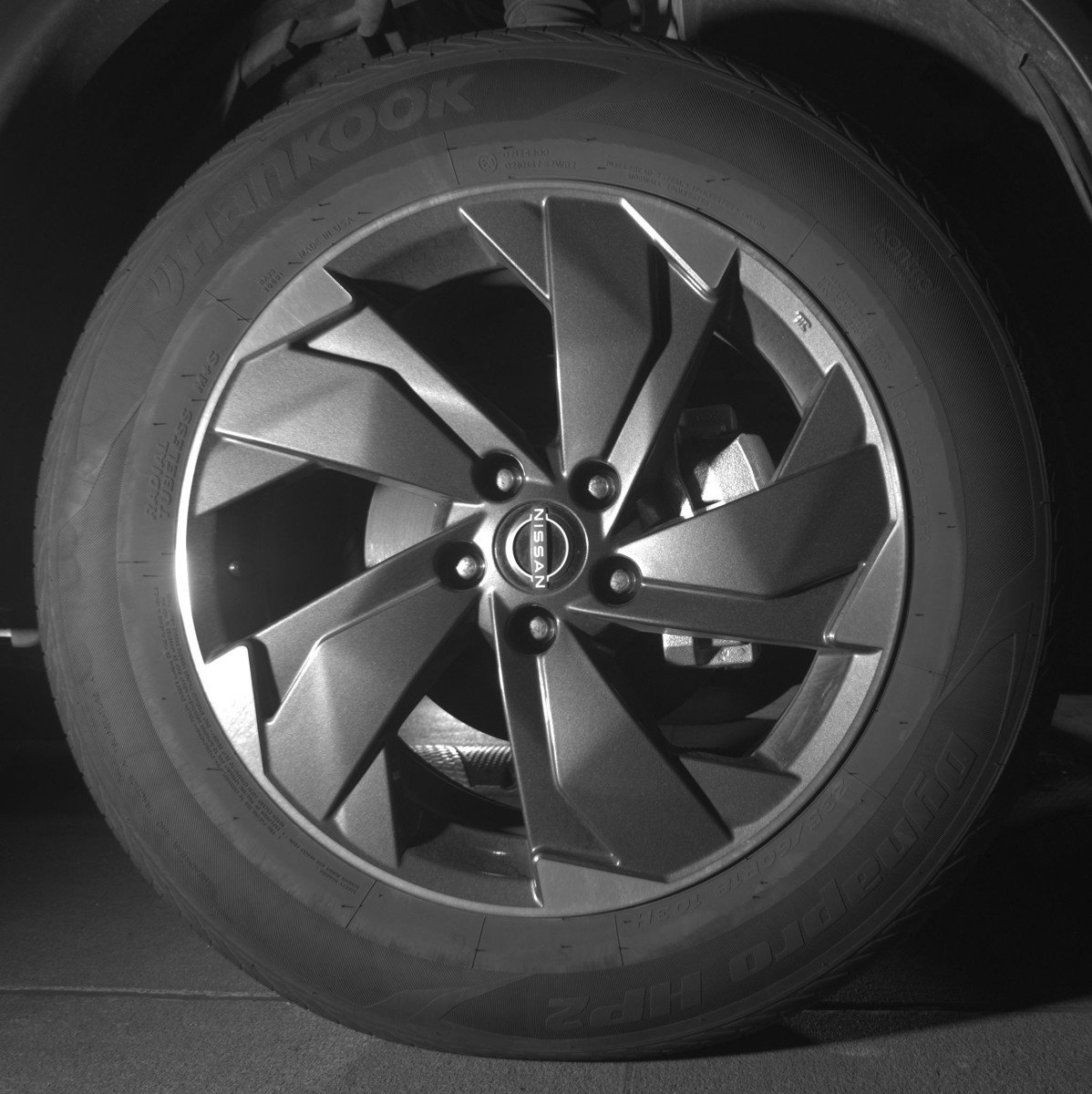 Used 2025 Nissan Rogue SV image 13