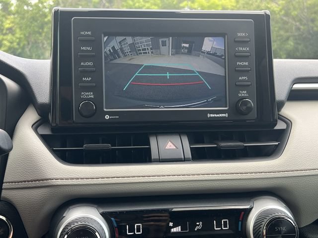 Used 2022 Toyota RAV4 XLE FWD image 18