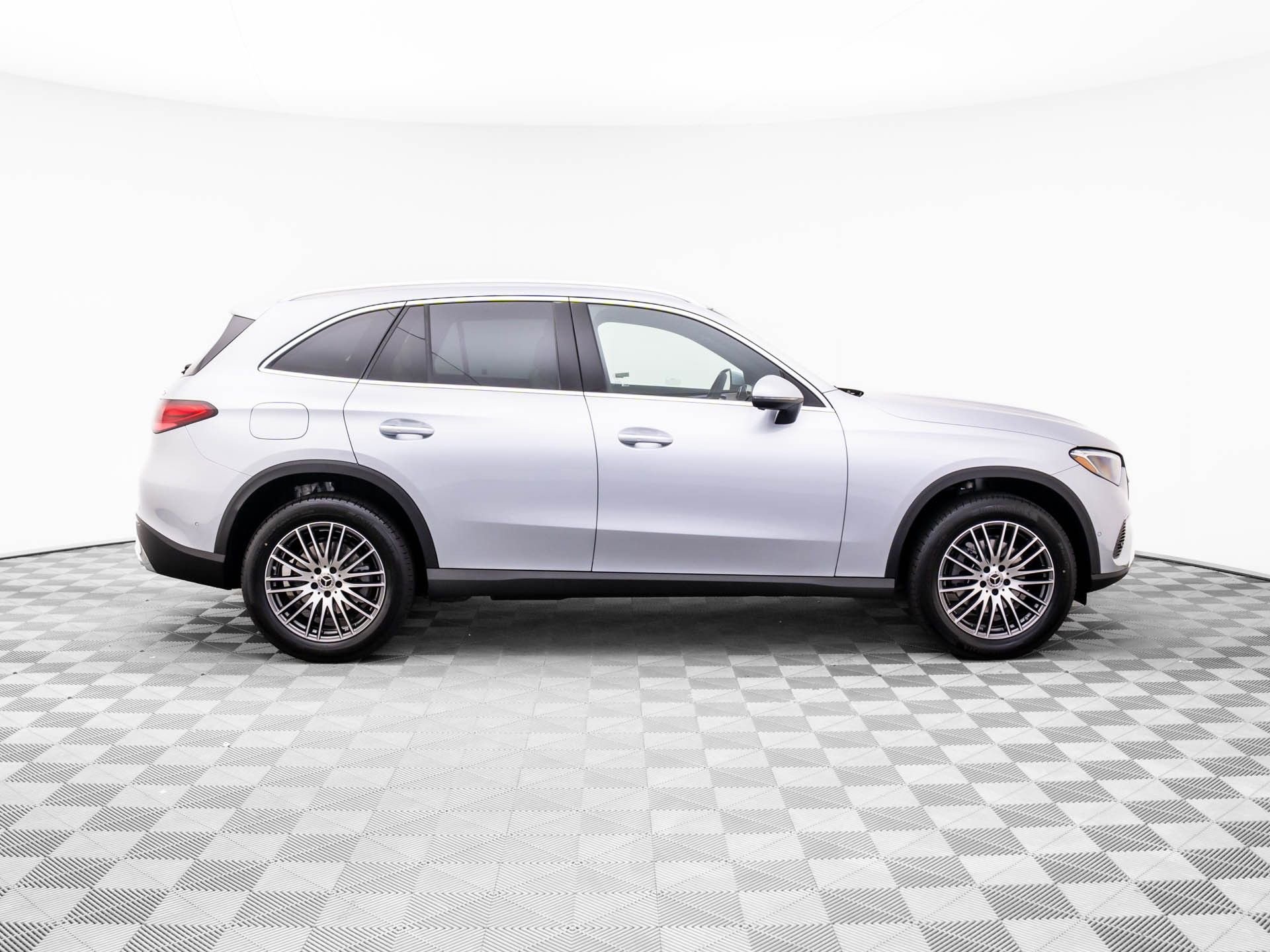 New 2026 Mercedes-Benz GLC 300 4MATIC image 6