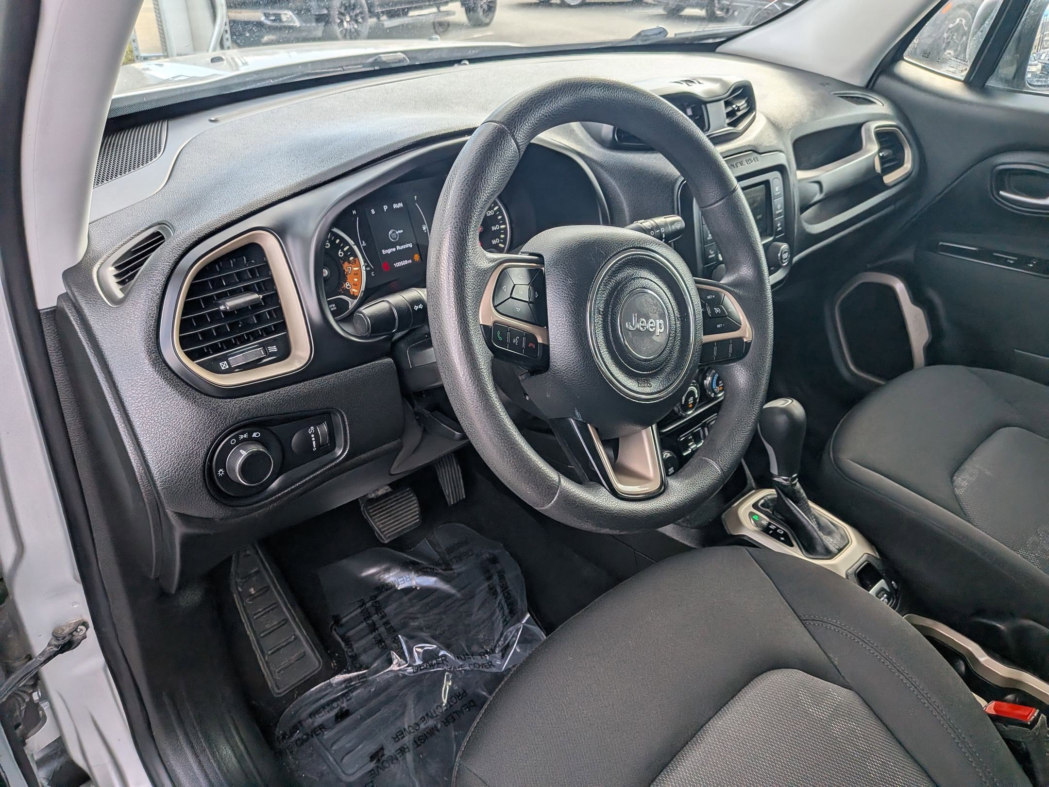 Used 2017 Jeep Renegade Sport w/ Power & Air Group image 15